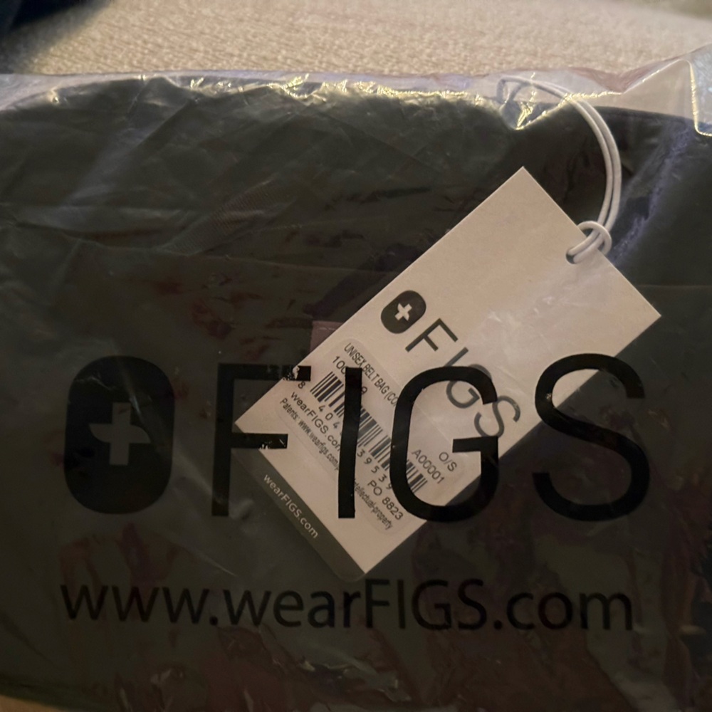 Figs belt bag black NWT - Picture 10 of 10